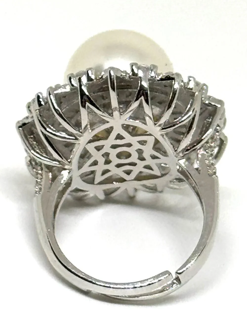 High quality fashion ring, silver plate, lots of CZs, imitation pearl adjustable
